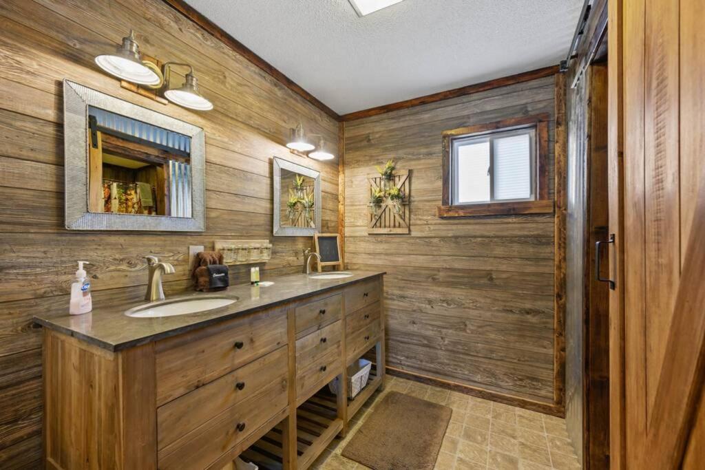 Happy Trails - Cobbly Nob Resort Home Гатлинбург Экстерьер фото