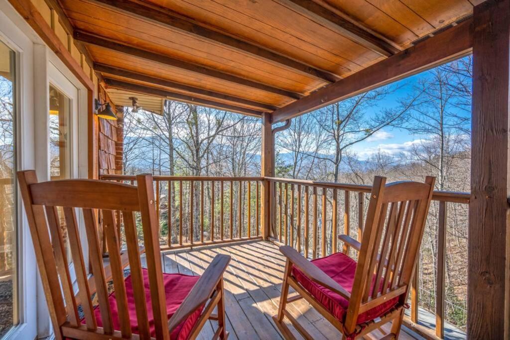 Happy Trails - Cobbly Nob Resort Home Гатлинбург Экстерьер фото