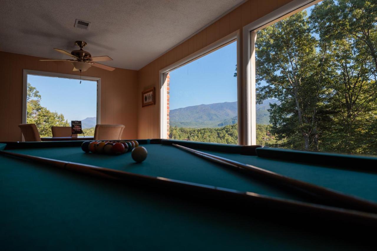 Happy Trails - Cobbly Nob Resort Home Гатлинбург Экстерьер фото
